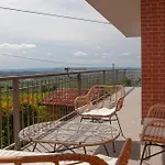 Il Volo Langhe, Country & Wellness * Castiglione Tinella