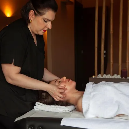 Il Volo Langhe, Country & Wellness Castiglione Tinella